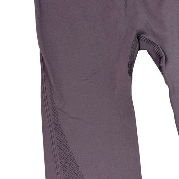 Lululemon Iconic Sweat Tight in Graphite Purple size 2 - Picture 7 of 9